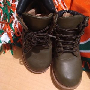 Boys Green Hiking Boots by Take A Break Size11